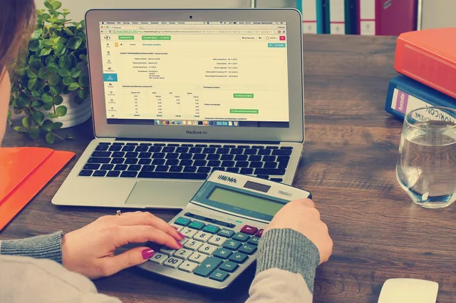 bookkeeping, accounting, taxes, settlement, calculator, money, business, finance, billing, documents, office, desk, secretariat, macbook, binder, folders, bookkeeping, bookkeeping, bookkeeping, accounting, accounting, accounting, accounting, accounting, taxes, calculator, money, money, money, finance, finance, finance, finance, billing. Which accounting software for UK marketplace sellers handles MTD?