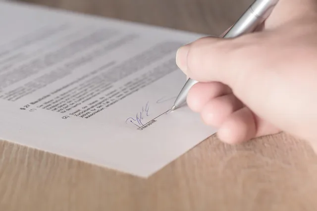 contract, signature, lease, disposal, contract, contract, contract, contract, contract, signature, signature, lease. Vetting a marketplace agency: dossier, contract and tests