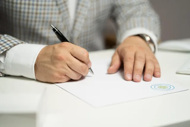 man, sign, paper, write, document, contract, signing, agreement, signature, signing document, signing contract, signing paper, sign, contract, contract, contract, contract, contract, signing, agreement, signature, signature. A checklist for London marketplace agency contracts